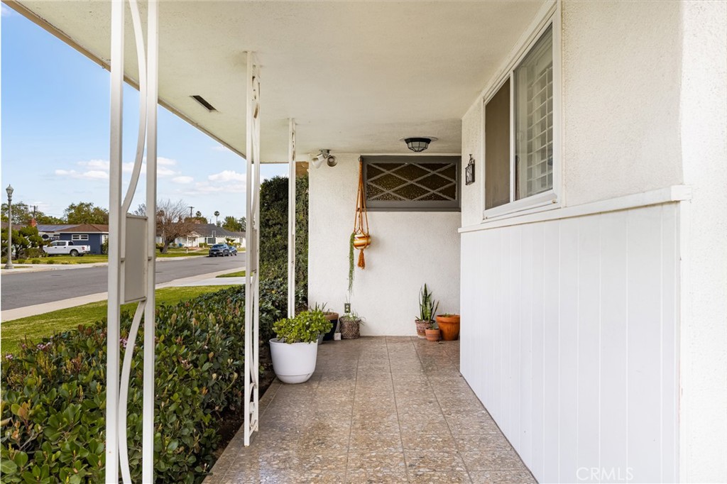 626 N Pioneer Drive