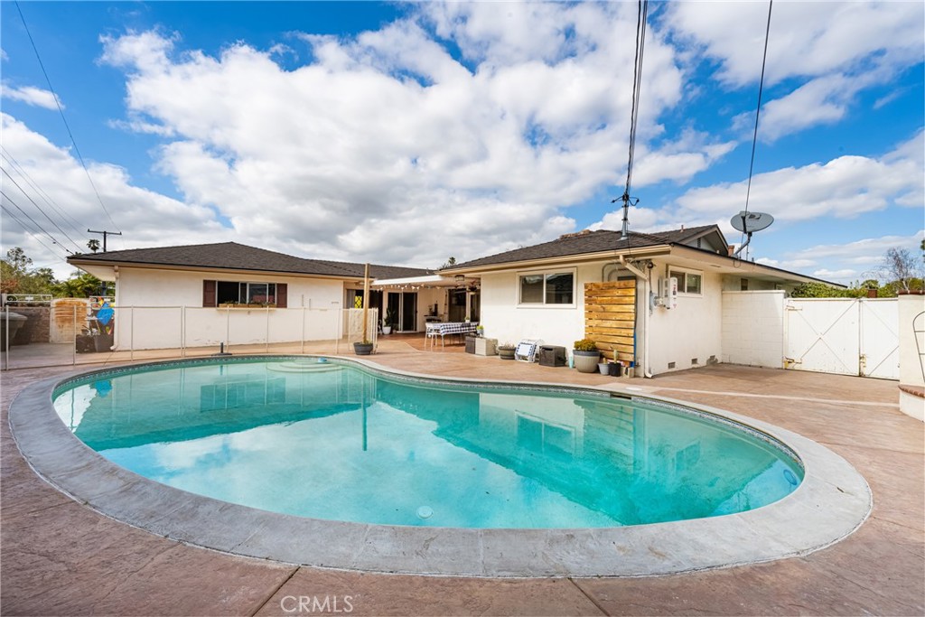 626 N Pioneer Drive