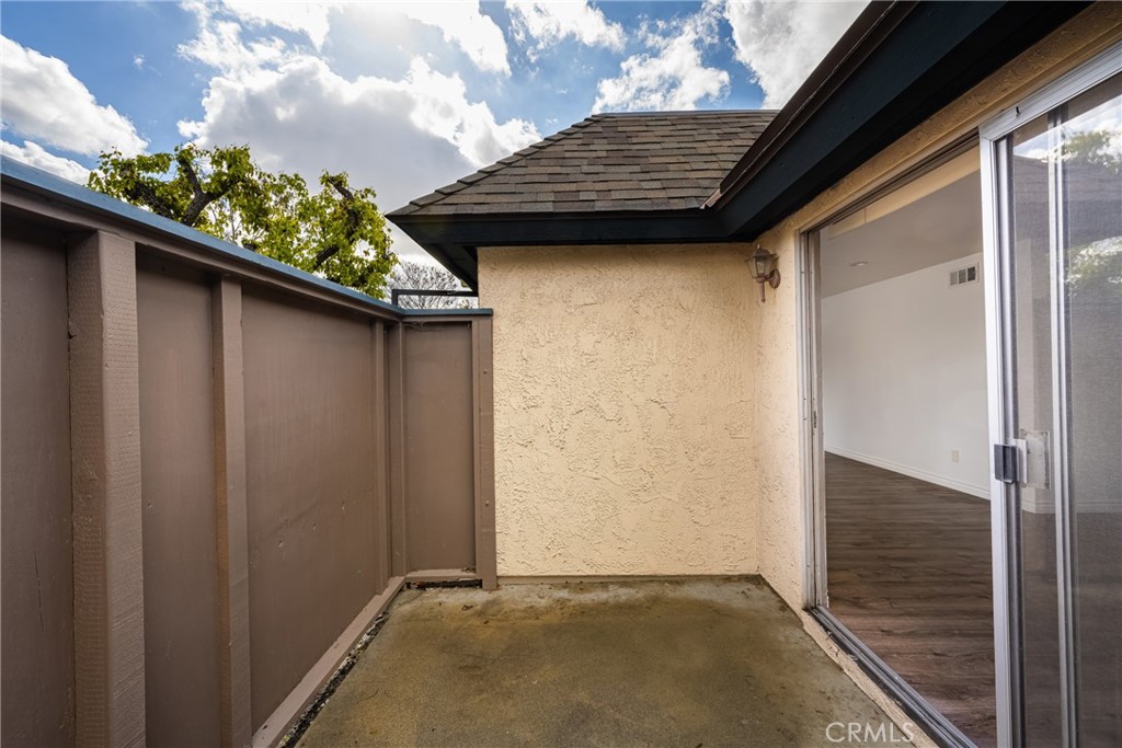 1244 E Bell Avenue 86O