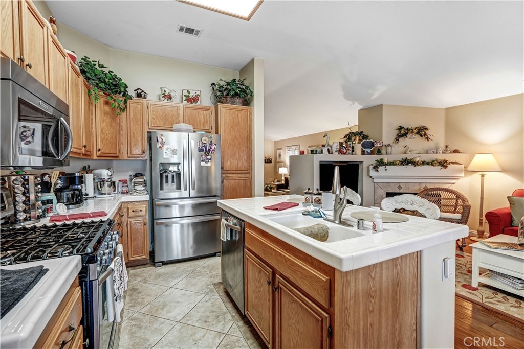 44607 Crestwood Circle