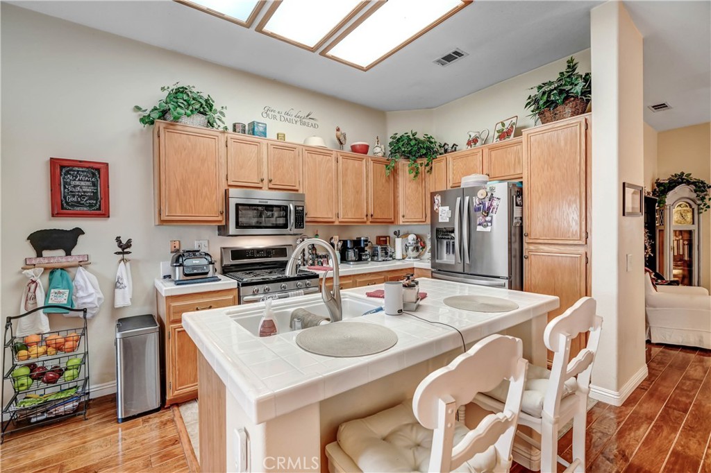 44607 Crestwood Circle