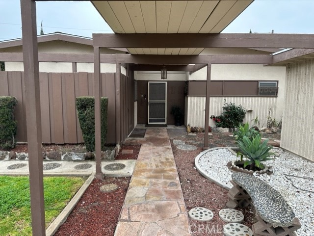 1940 W Elm Place