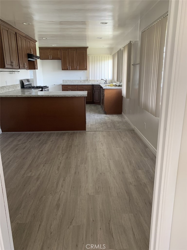 823 W Jade Way