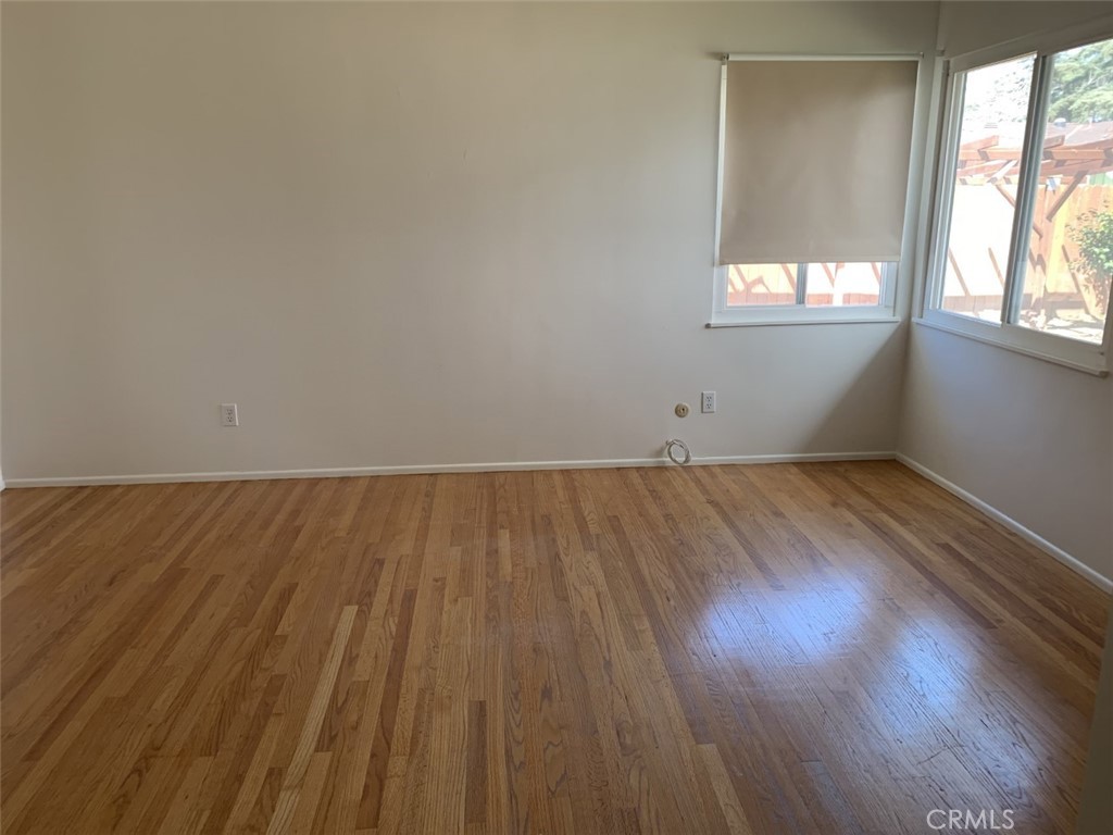 823 W Jade Way