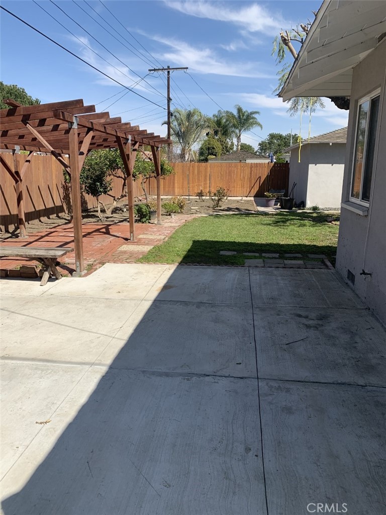 823 W Jade Way