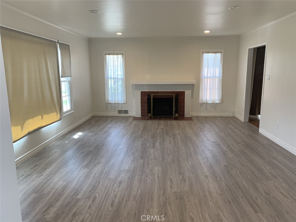 823 W Jade Way
