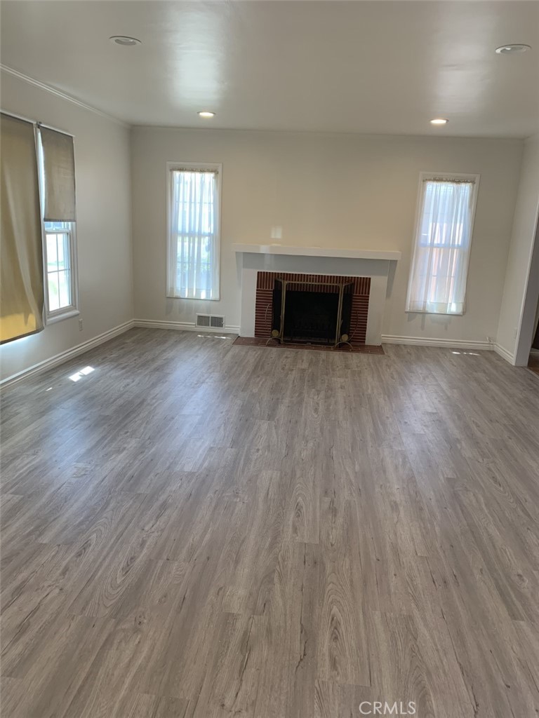 823 W Jade Way