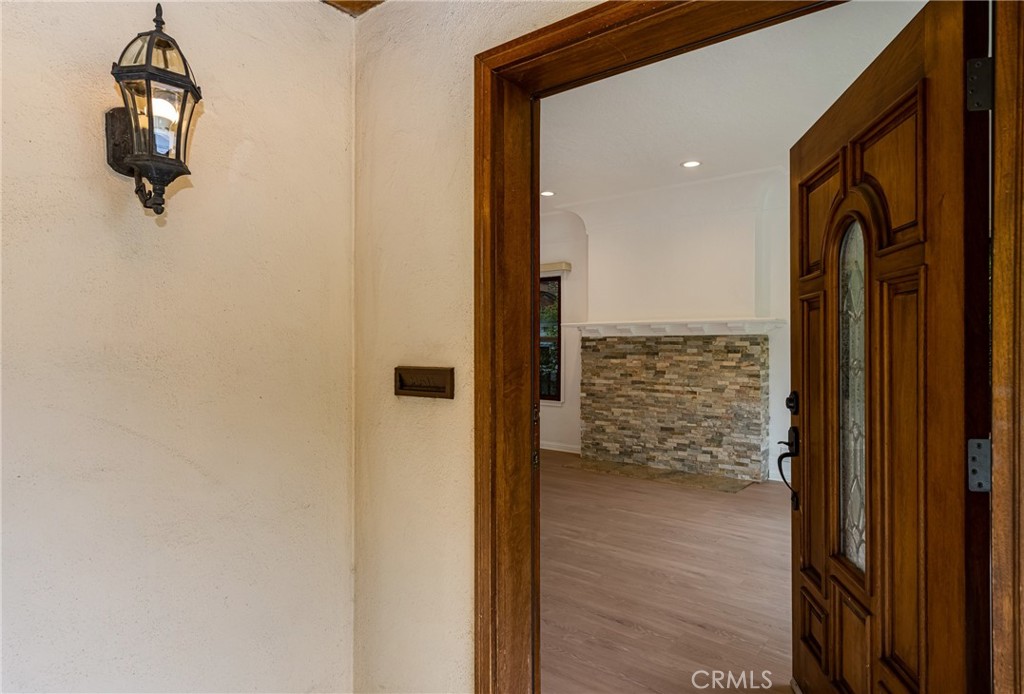 149 W Montecito Avenue