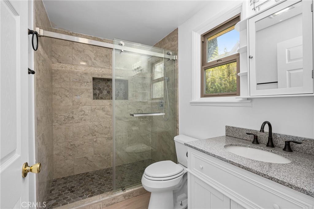 149 W Montecito Avenue