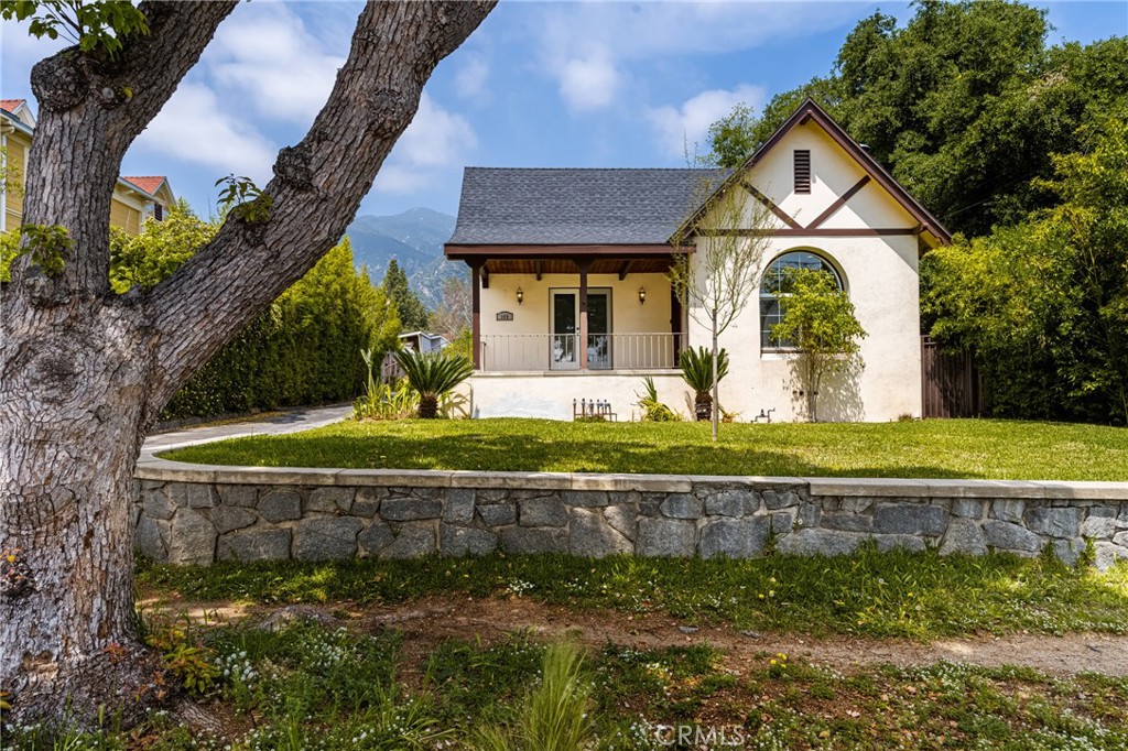 149 W Montecito Avenue