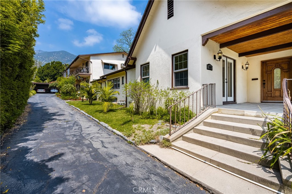 149 W Montecito Avenue
