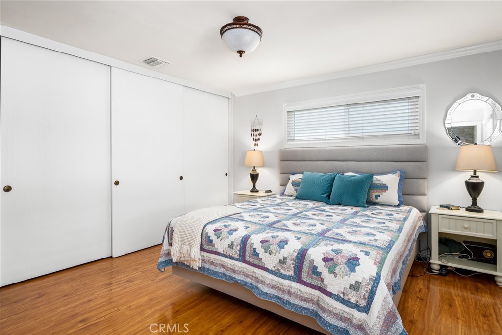 944 S Siet Place