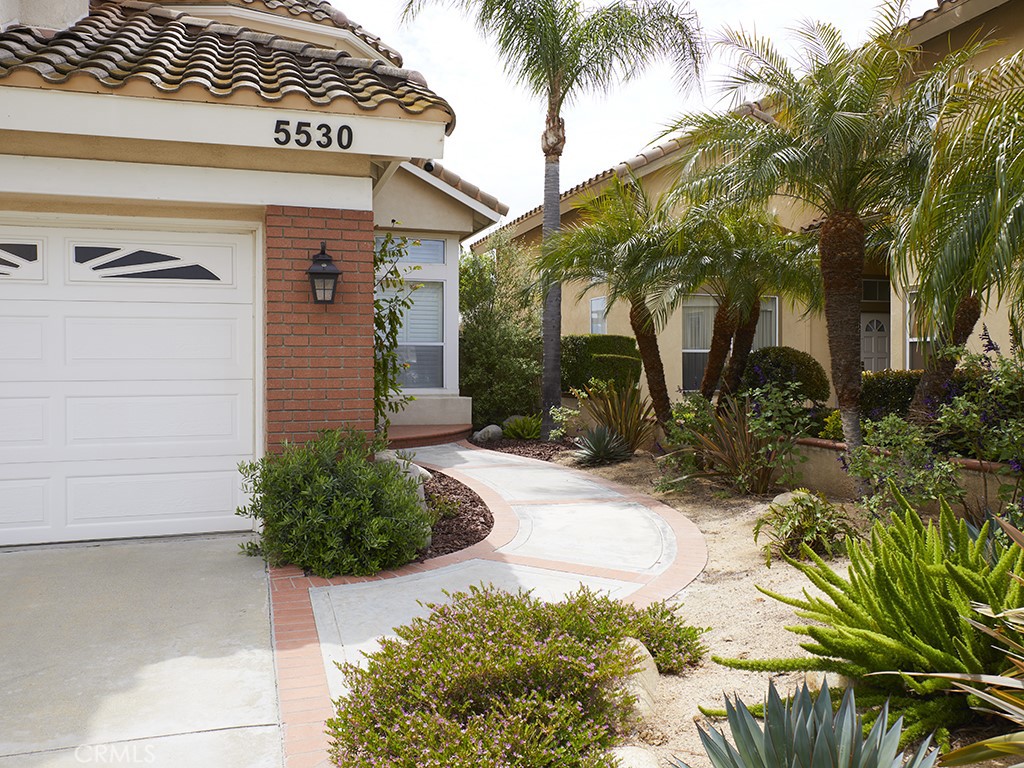 5530 Delacroix Way