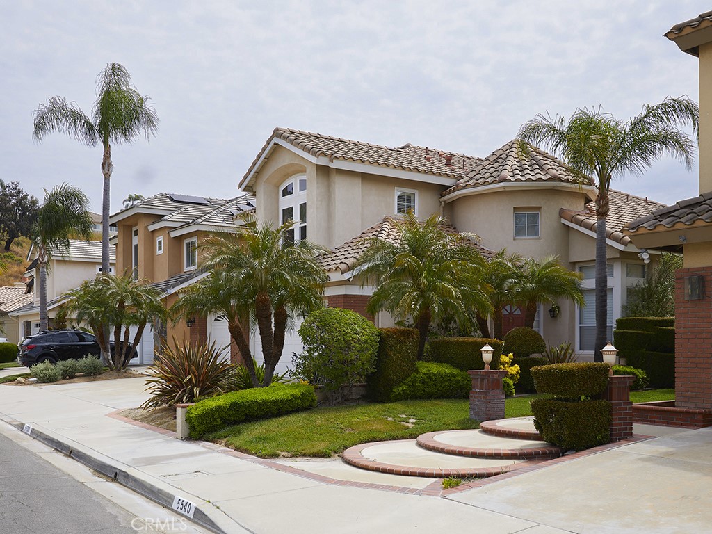 5530 Delacroix Way