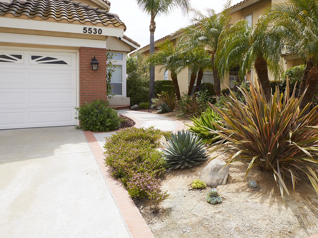5530 Delacroix Way