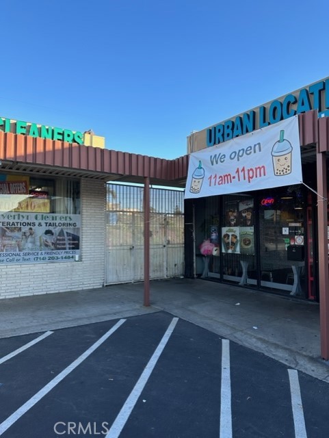 604 W Chapman Ave