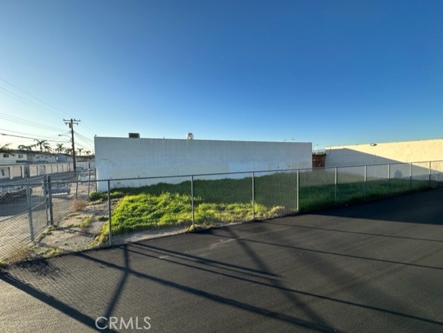 604 W Chapman Ave