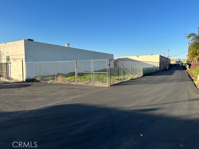 604 W Chapman Ave