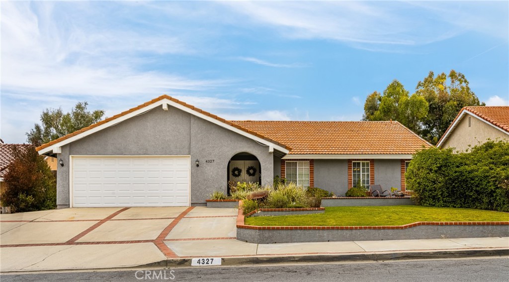 4327 Sunny Lane