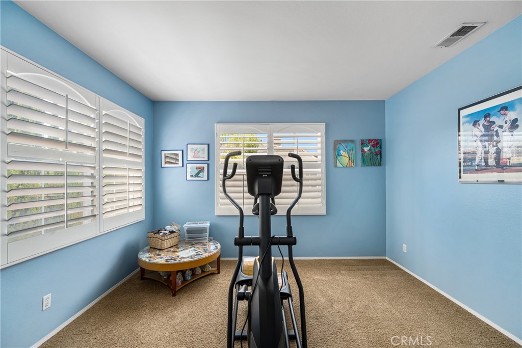 1241 N Fairbury Lane
