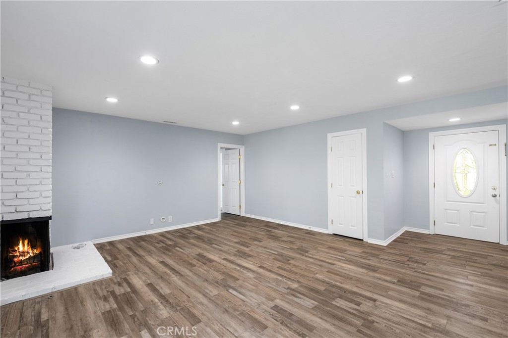 2427 E Normandy Drive