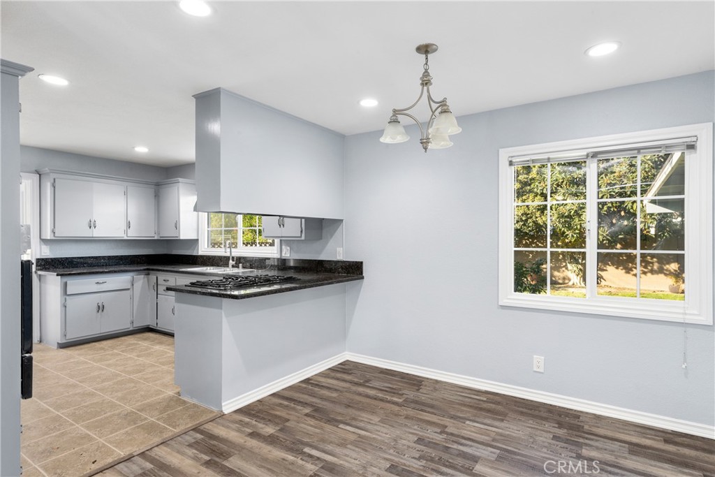 2427 E Normandy Drive