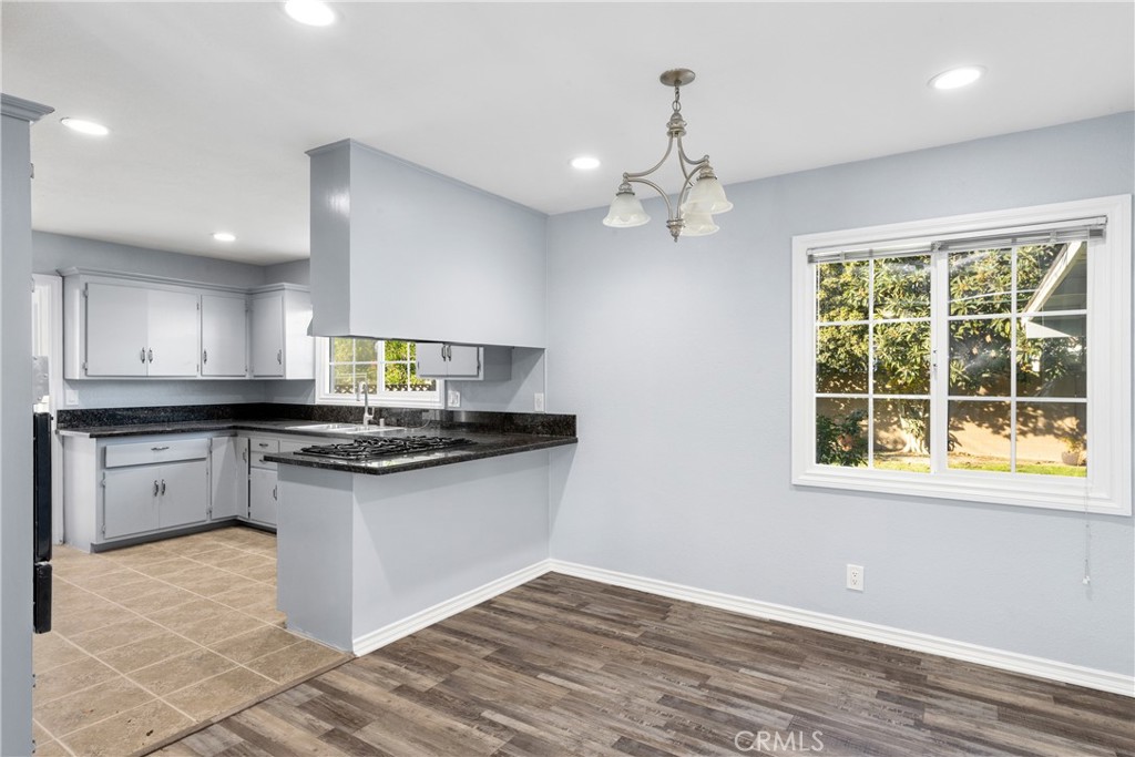 2427 E Normandy Drive