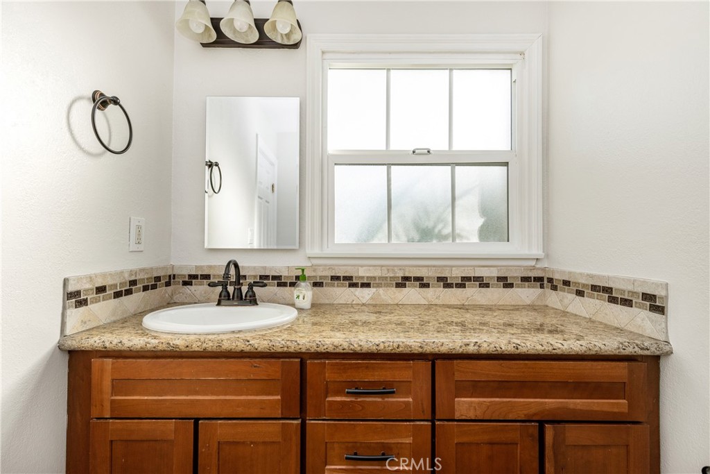 2427 E Normandy Drive