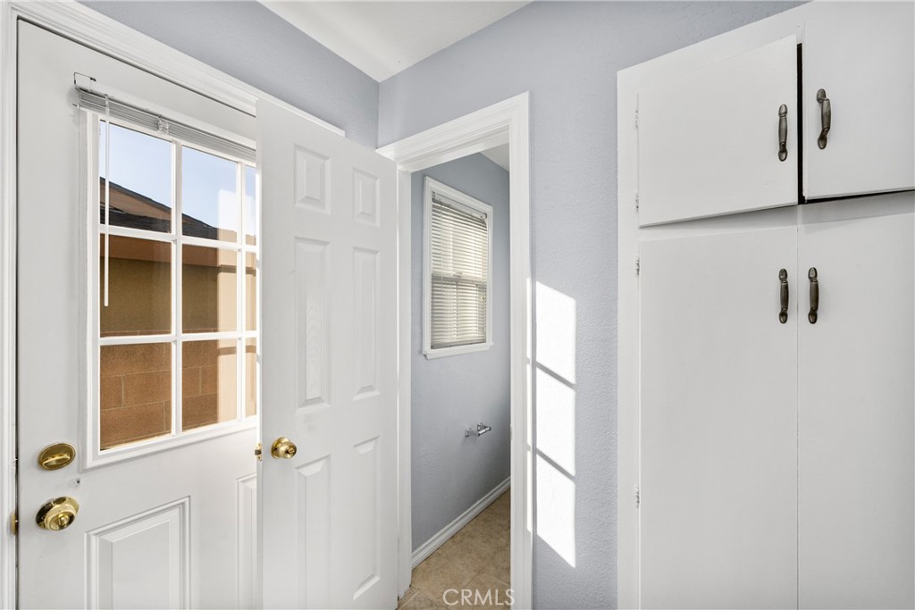 2427 E Normandy Drive