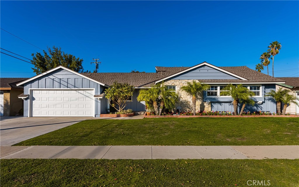 2427 E Normandy Drive