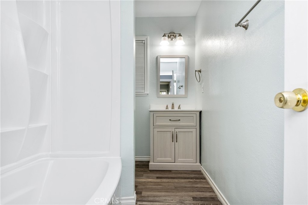 2427 E Normandy Drive