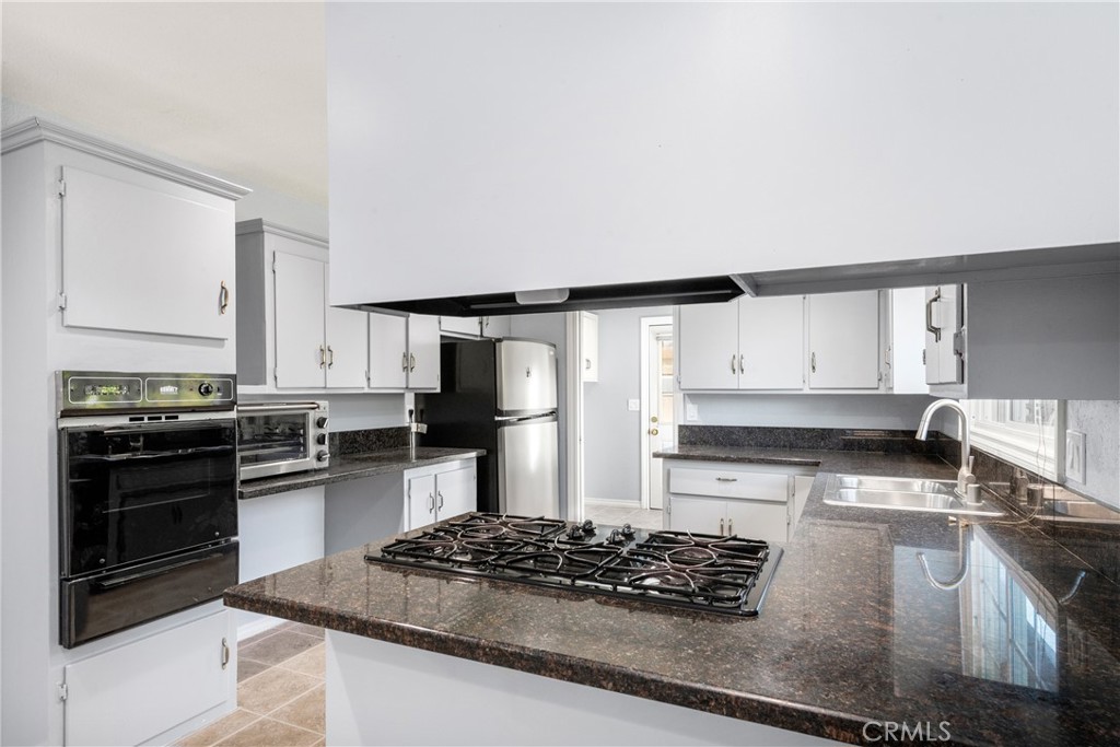 2427 E Normandy Drive