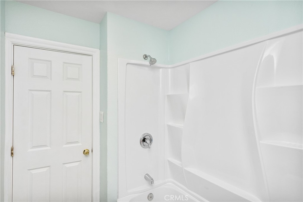 2427 E Normandy Drive