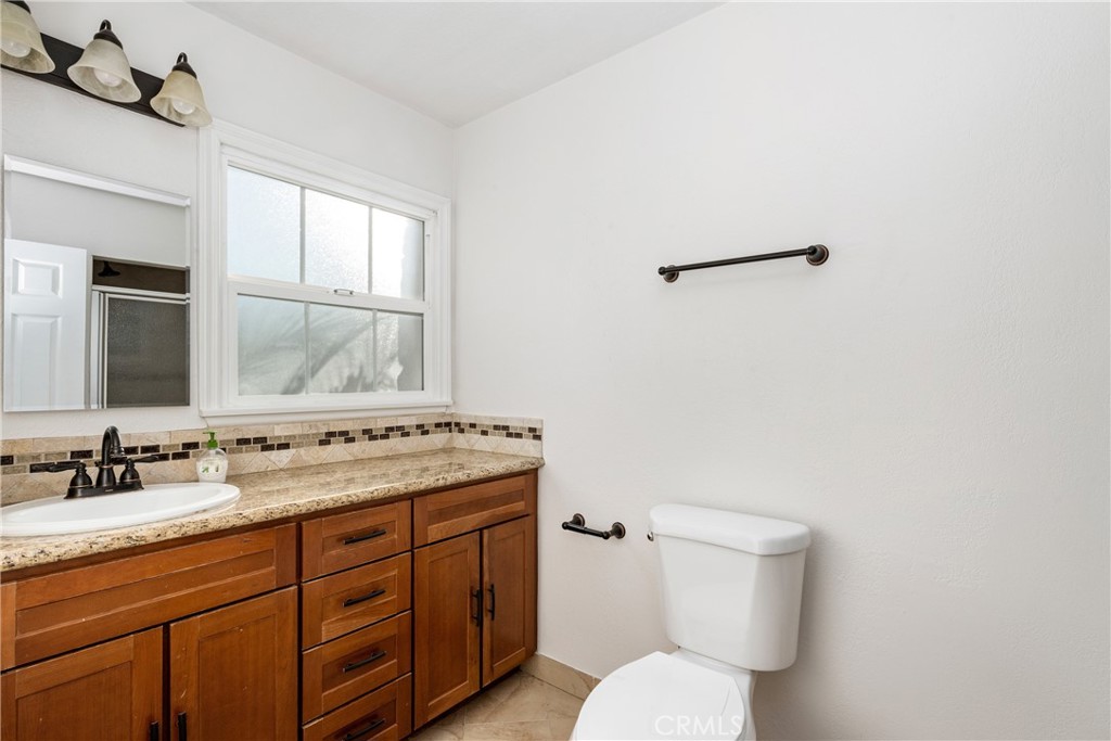 2427 E Normandy Drive