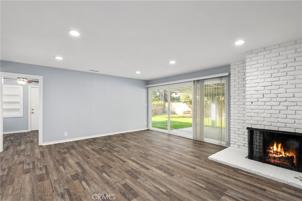 2427 E Normandy Drive