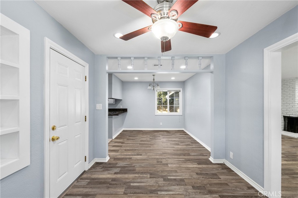 2427 E Normandy Drive