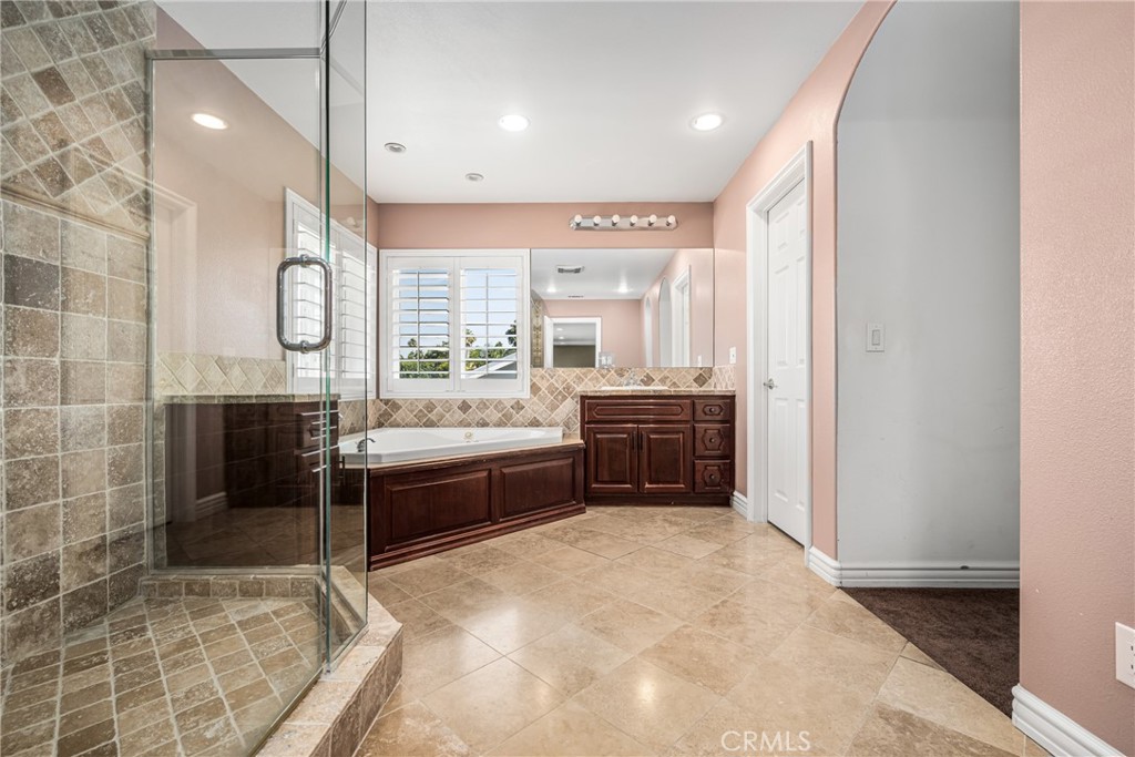 570 N Dwyer Drive