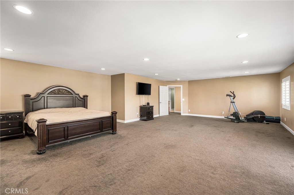 570 N Dwyer Drive