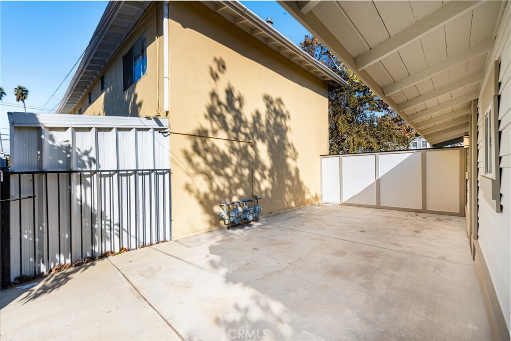 525 E Adele Street