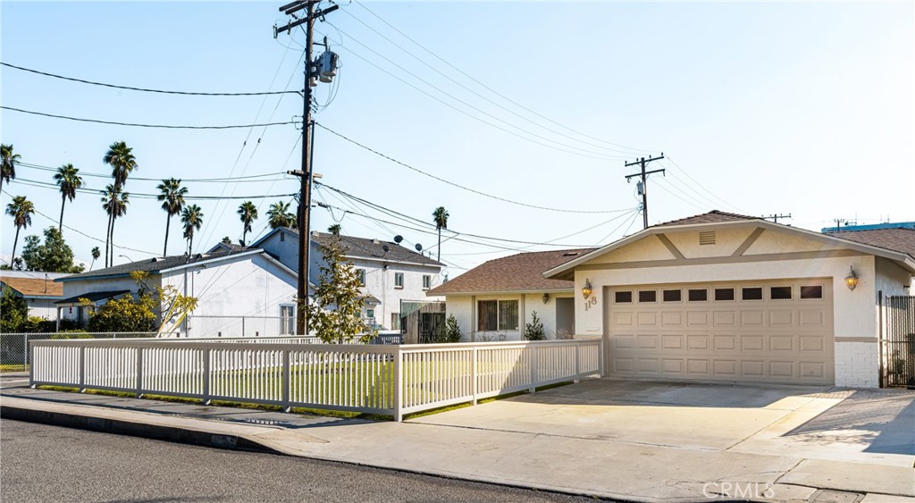 118 W Adele Street