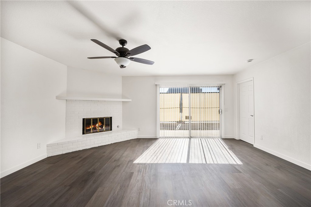 118 W Adele Street