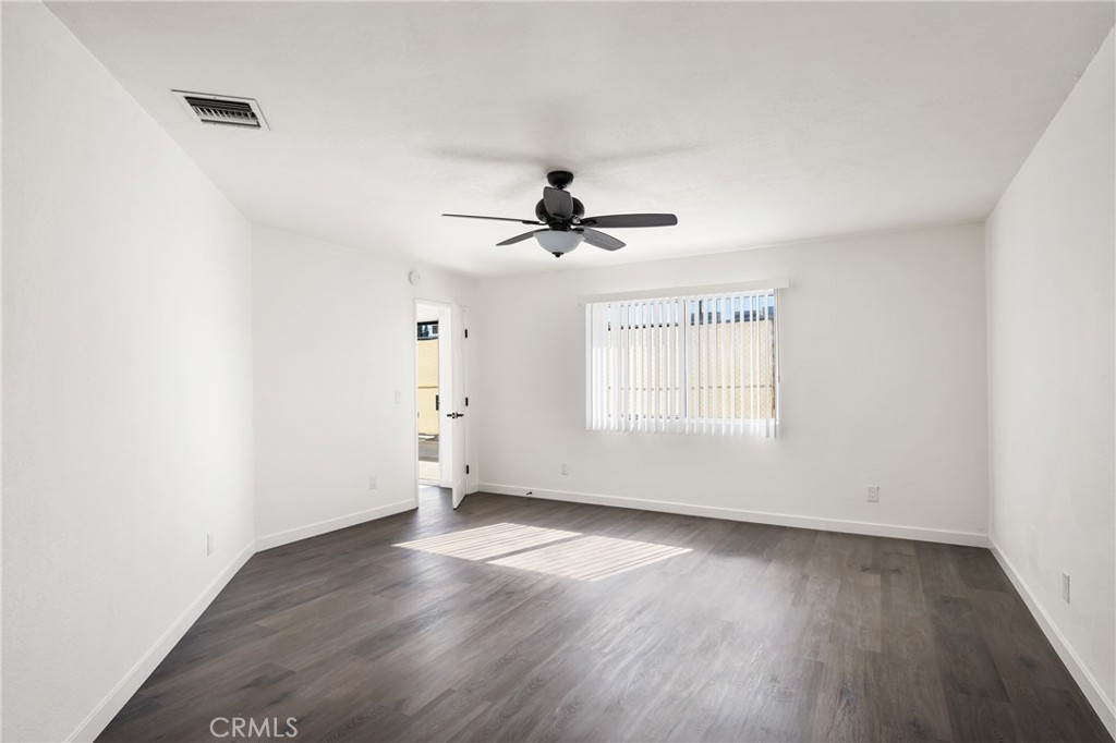 118 W Adele Street