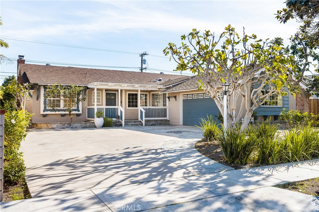 2044 S Janette Lane