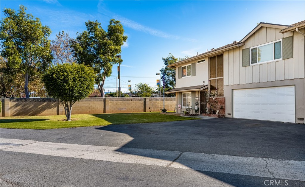 700 E Taft Avenue 16