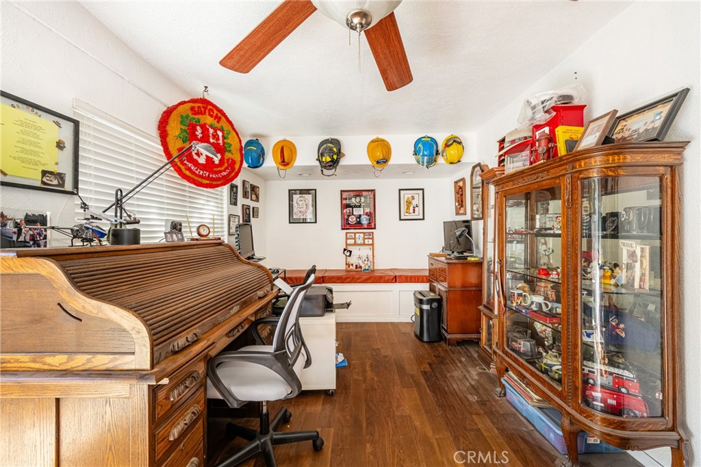 700 E Taft Avenue 16