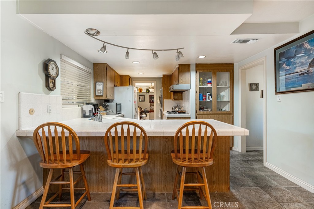700 E Taft Avenue 16