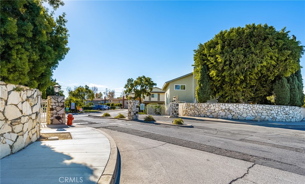700 E Taft Avenue 16