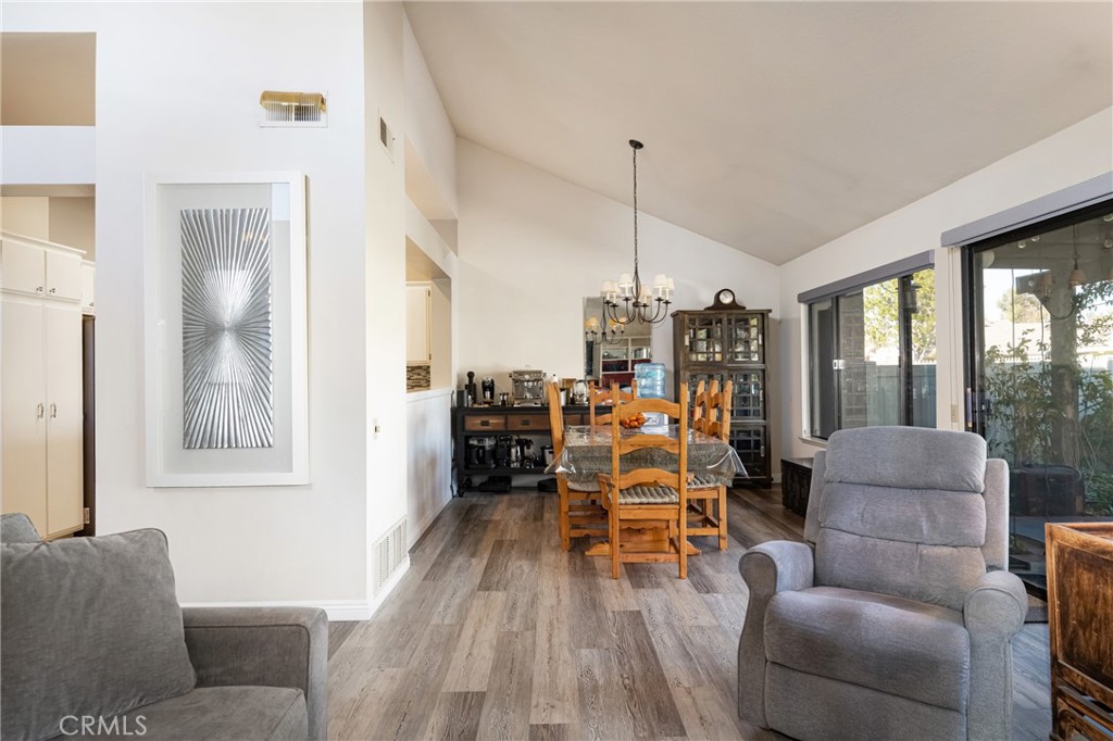 21375 Via Del Lobo