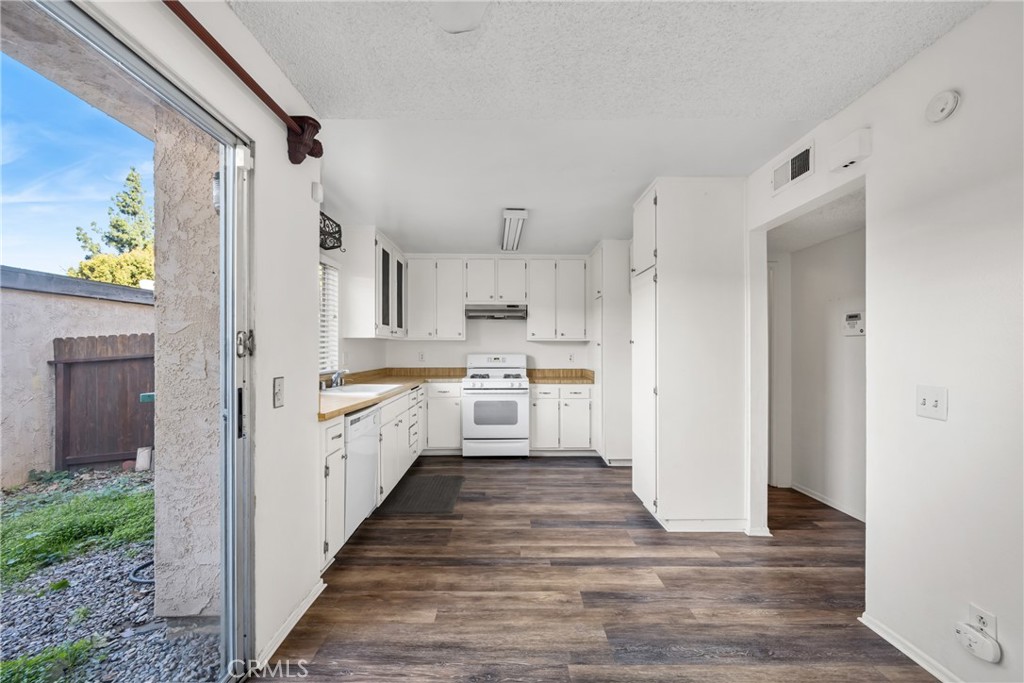 3587 Polk Street