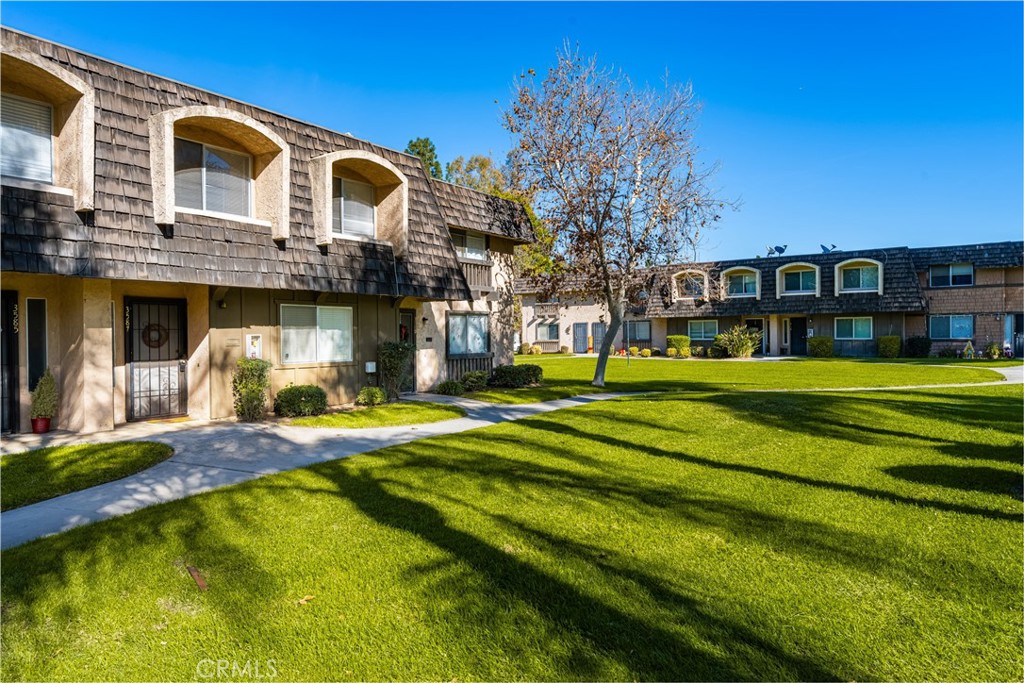 3587 Polk Street
